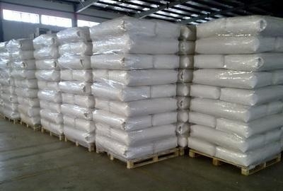 Épichlorhydrine solide de résine époxyde de HW-902 BPA pour le prérevêtement en continu de revêtement de réservoir